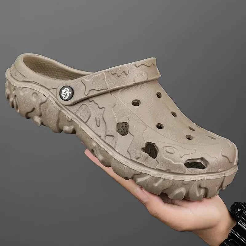 2025 Summer Slippers Clogs Men Beach Shoes Outdoor Garden Shoes Casual Sandals Black Brown Slip-On Men's Breathable Slides