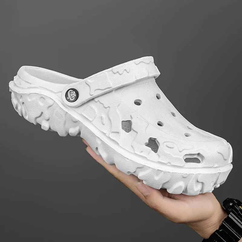 2025 Summer Slippers Clogs Men Beach Shoes Outdoor Garden Shoes Casual Sandals Black Brown Slip-On Men's Breathable Slides