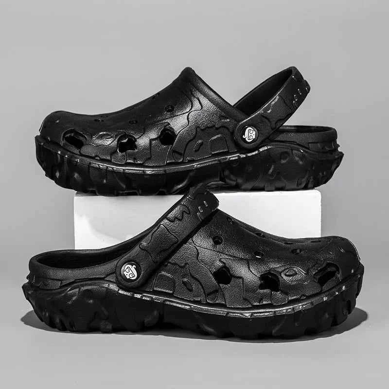 2025 Summer Slippers Clogs Men Beach Shoes Outdoor Garden Shoes Casual Sandals Black Brown Slip-On Men's Breathable Slides
