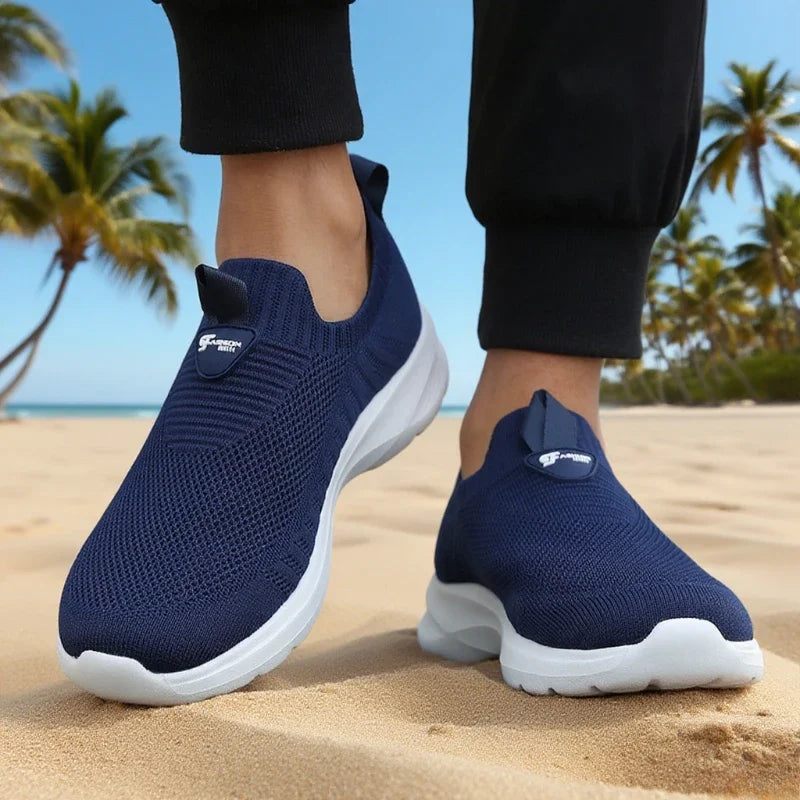 Lightweight Outdoor Male Walking Shoe Breathable Men Casual Shoe Men's Sneakers Slip on Flats Vulcanized Shoes 2025 Sneakers Men