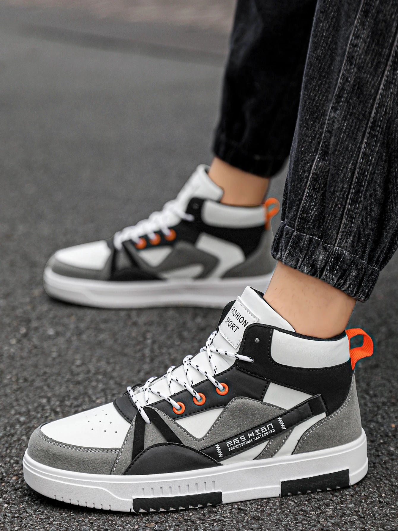 Men's Letter Pattern Contrasting Lace-Up Sports Fabric Dad Shoes Outdoor High-Top Sneakers