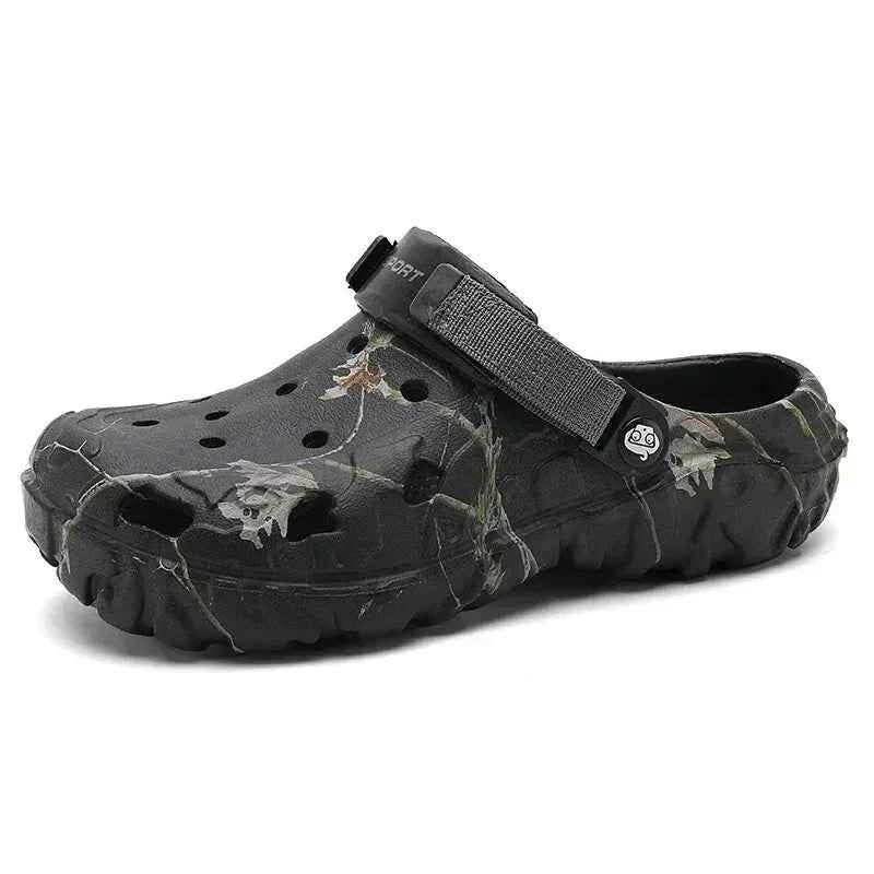 Summer Men's Slippers Outdoor Garden Clogs Male Casual Shoes Fashion Luxury Sandals Comfort Home Soft Slippers 40-45