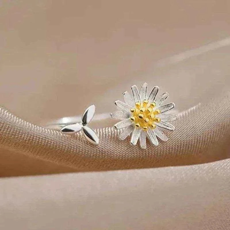 Jewelrieshub Chic Daily Wear Rings Floral Silver Style