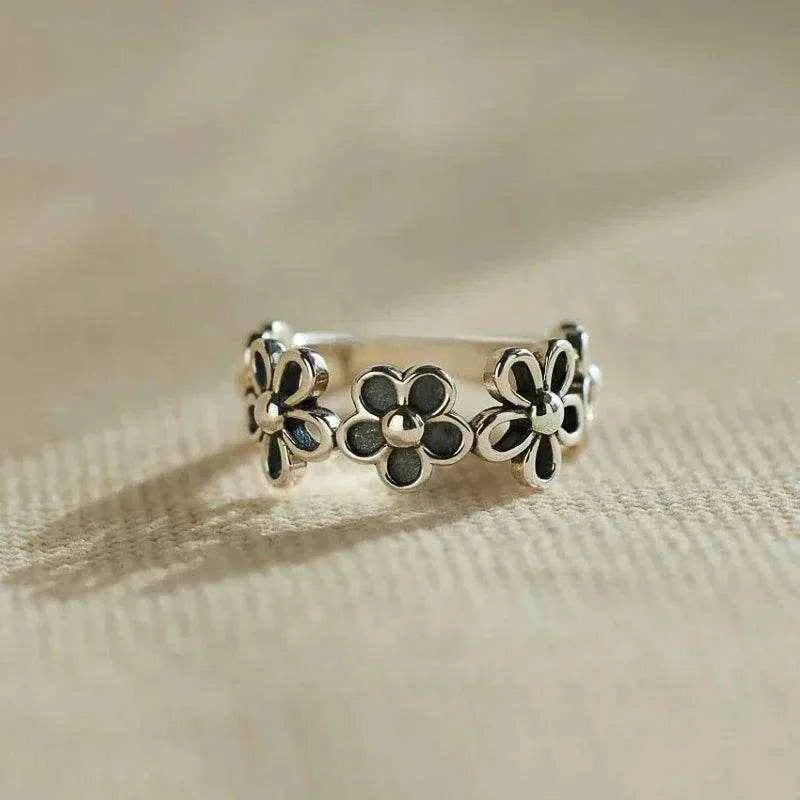 Jewelrieshub Cute Adjustable Flower Ring Silver Tone