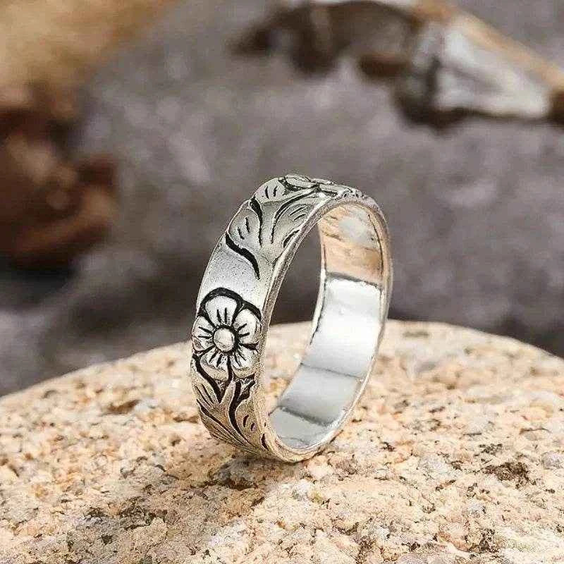 Jewelrieshub Delicate Silver Party Jewelry Floral Ring