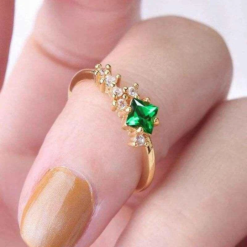 Jewelrieshub Green Zirconia Wedding Band Ring with Gold