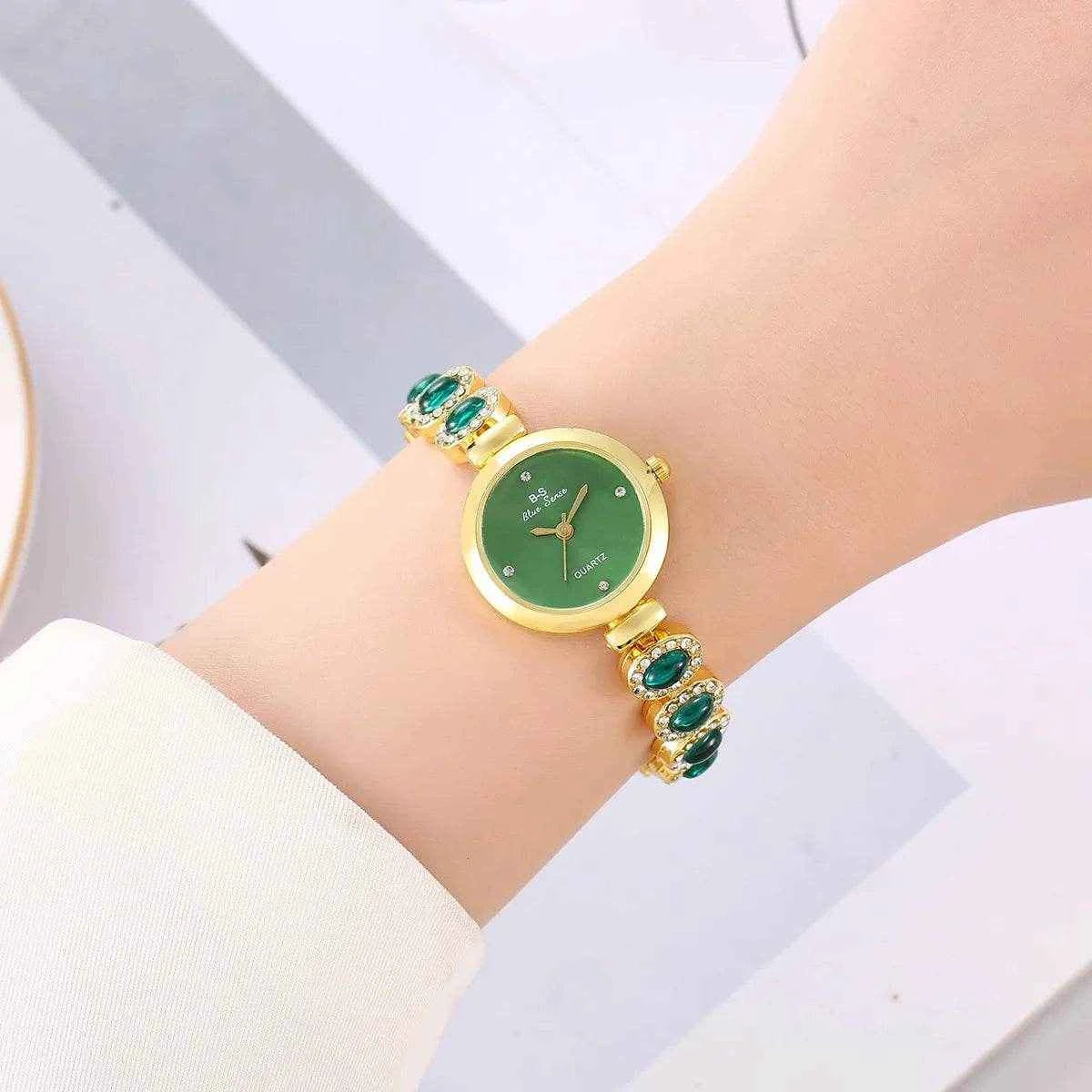 Qoraheyhub Luxury Green Bracelet Watch for Women Stylish