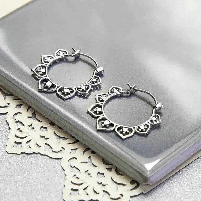 Jewelrieshub Silver Hoop Earrings for Women - Stylish Floral Design