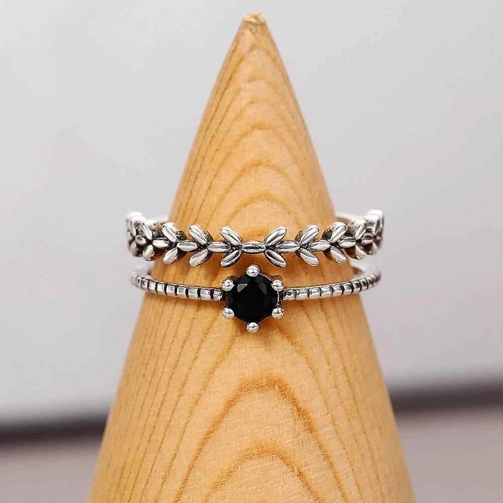 Jewelrieshub Stylish Ladies Adjustable Ring with Black Gem