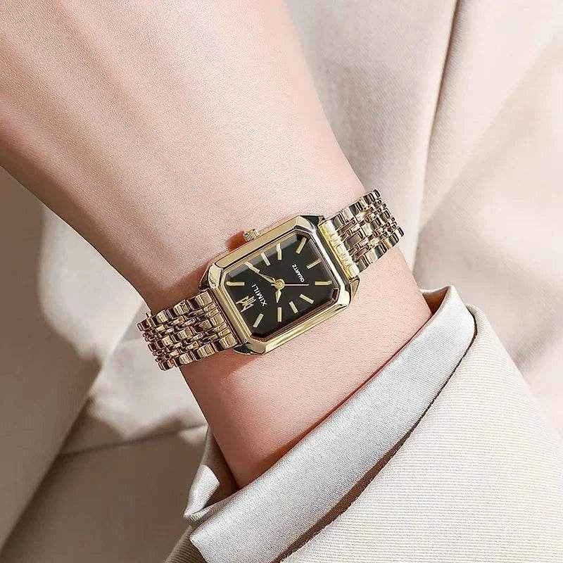 Qoraheyhub Luxury Quartz Wristwatch for Women – Elegant Gold Tone