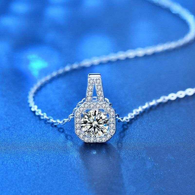 [Sterling Silvery Moissanite Necklace] 1 Carat/2 Carat Princess Square Moissanite Pendant Necklace, 925 Sterling Silvery - Suitable For Daily Holiday Party Date Vacation Wear, Birthday Anniversary Valentine's Day Carnival Eas