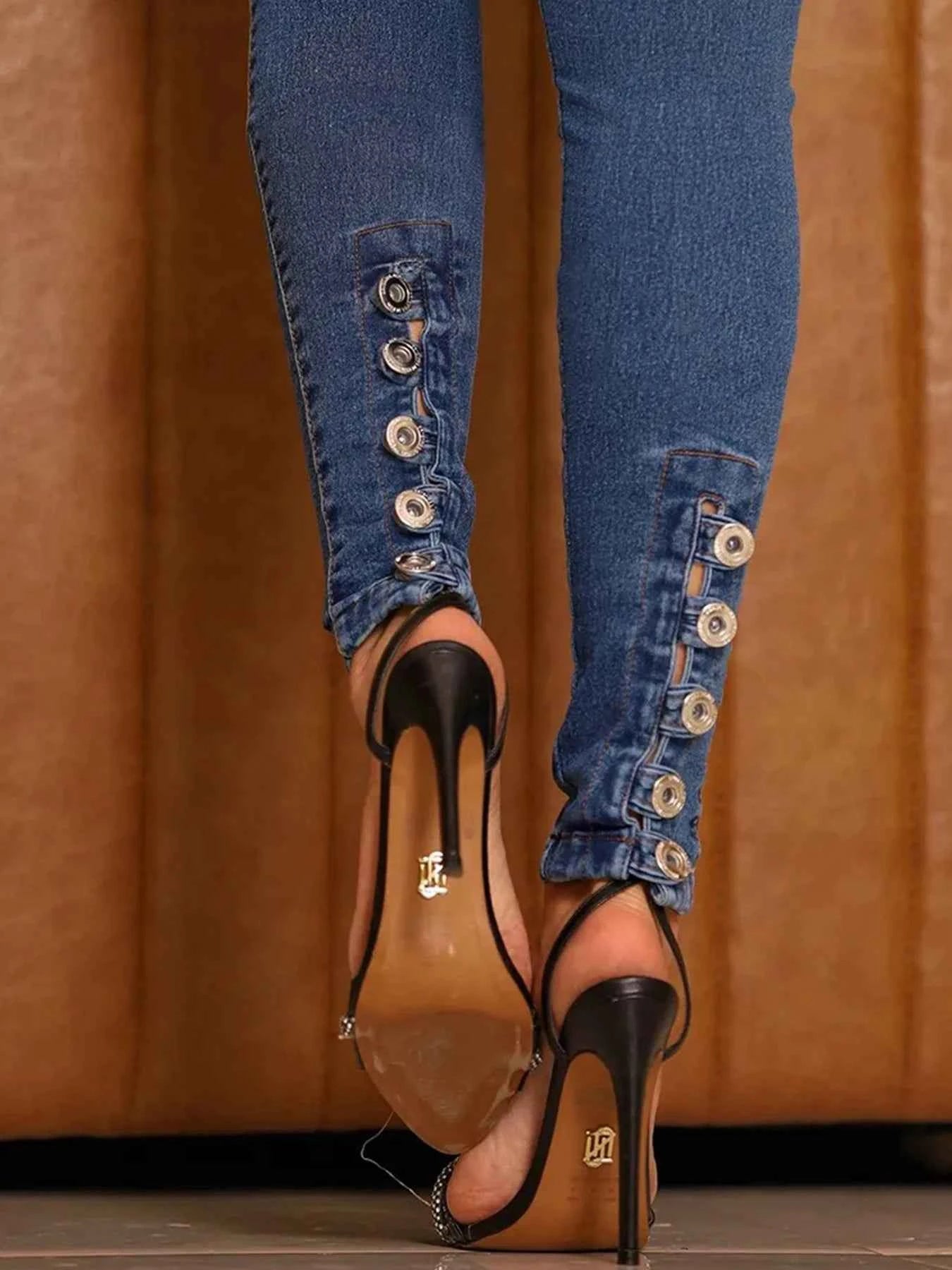 Women's High Waisted Elastic Ripped Slim Fit Jeans, Washed Blue Breasted Denim Shorts, Suitable for Daily Wear