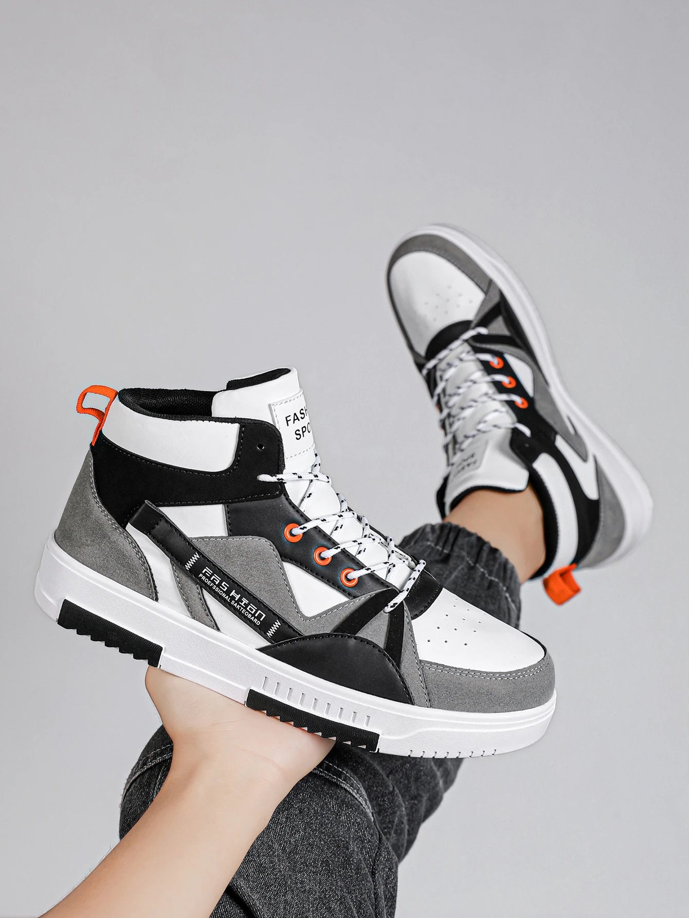 Men's Letter Pattern Contrasting Lace-Up Sports Fabric Dad Shoes Outdoor High-Top Sneakers