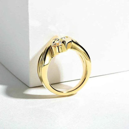 Three Stones 925 Sterling Silver 2 Carat All Moissanite Ring Woman Yellow Color Engagement Jewelry