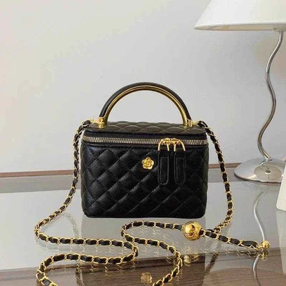 2025 New Women's Large Capacity Diamond Grid Single Shoulder Diagonal Cross Hand-held Small Square Bag, Famous Luxury Designer