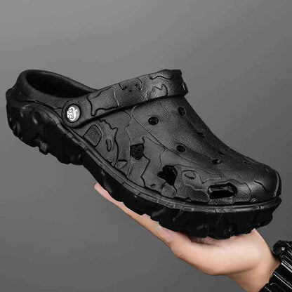 2025 Summer Slippers Clogs Men Beach Shoes Outdoor Garden Shoes Casual Sandals Black Brown Slip-On Men's Breathable Slides