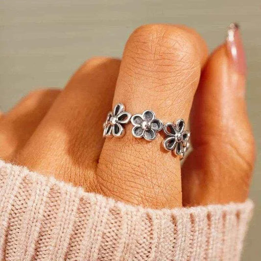 Jewelrieshub Cute Adjustable Flower Ring Silver Tone