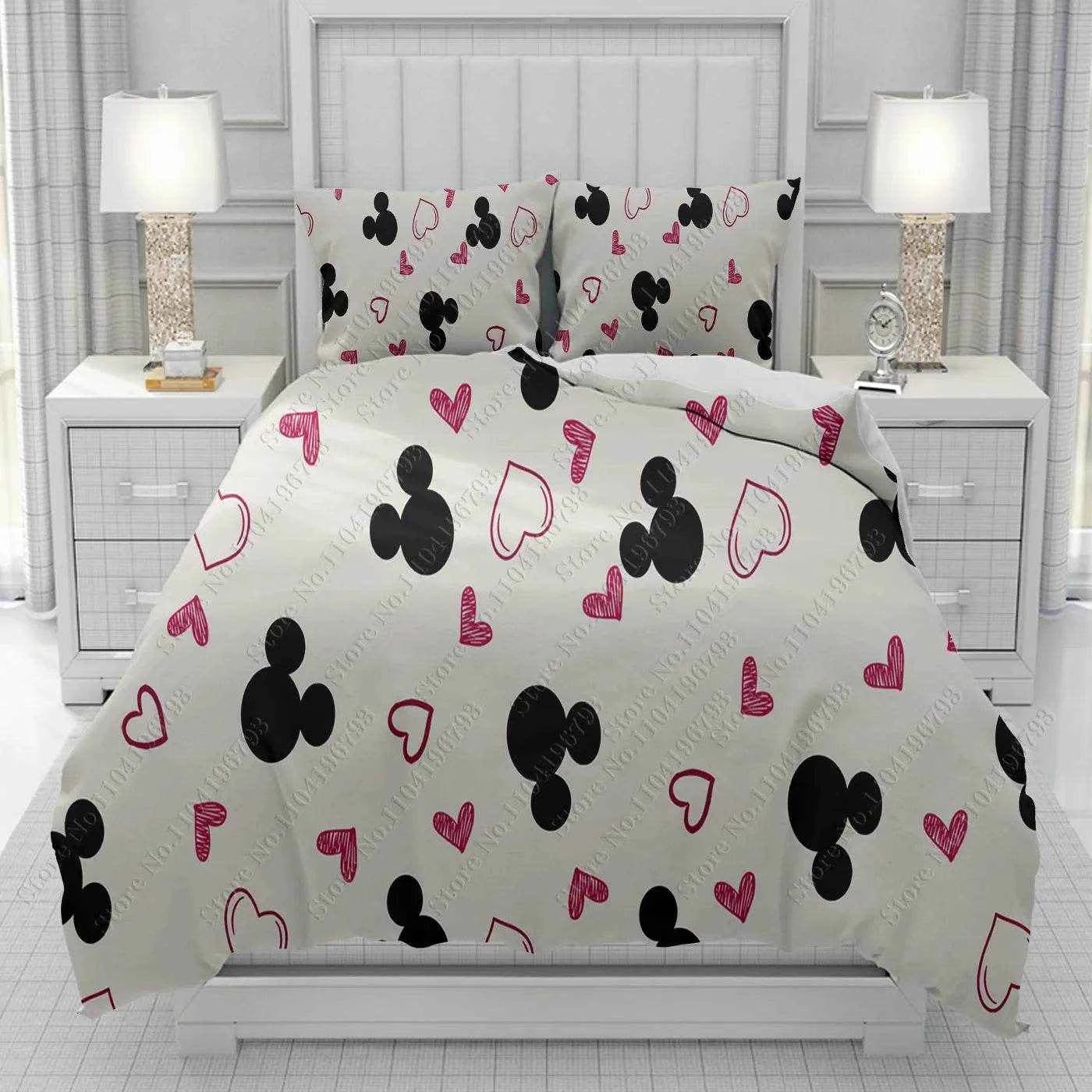 Qoraheyhub Mickey Mouse Bedding Set - Cozy & Fun