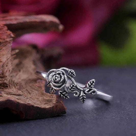 Jewelrieshub Elegant Floral Statement Ring Silver Design