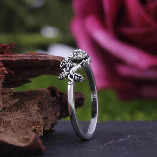 Jewelrieshub Elegant Floral Statement Ring Silver Design