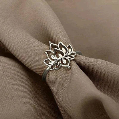Jewelrieshub Elegant Lotus Flower Ring for Women - Gold
