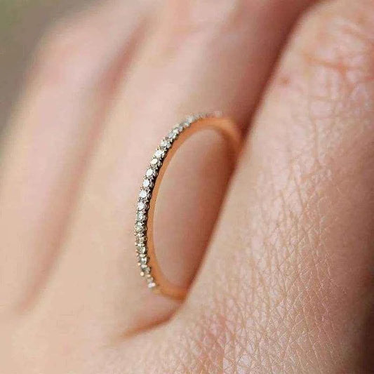 Jewelrieshub Delicate Minimalist Gold Ring with Diamonds